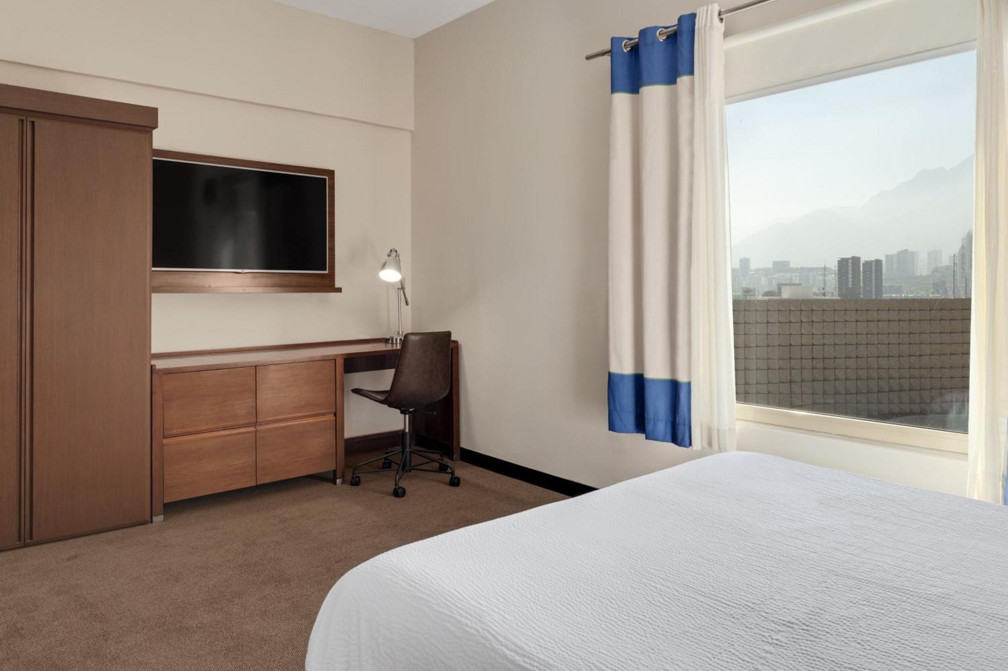 Four Points By Sheraton Galerias Monterrey Buitenkant foto