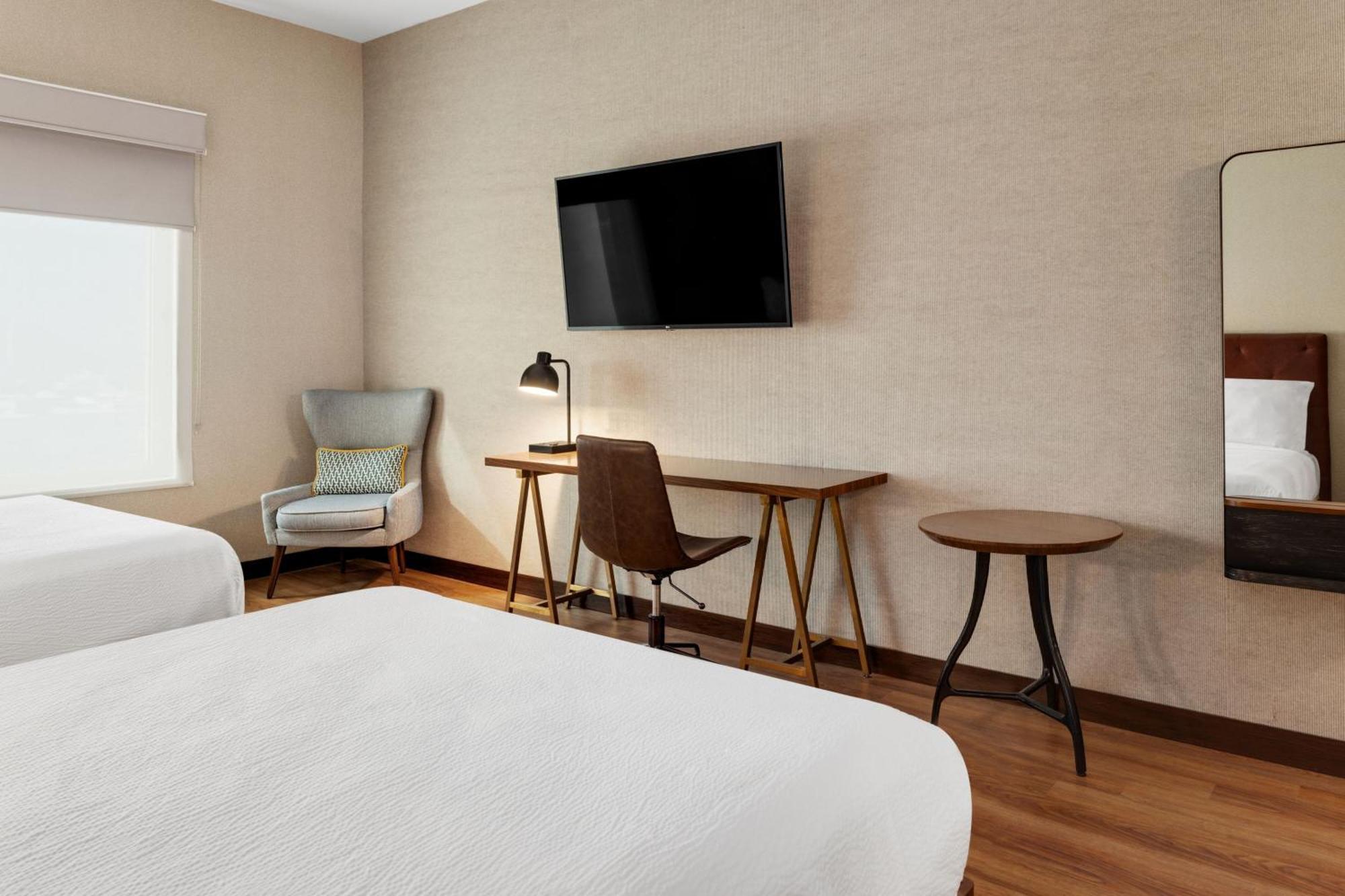 Four Points By Sheraton Galerias Monterrey Buitenkant foto A room at the Hotel Zags
